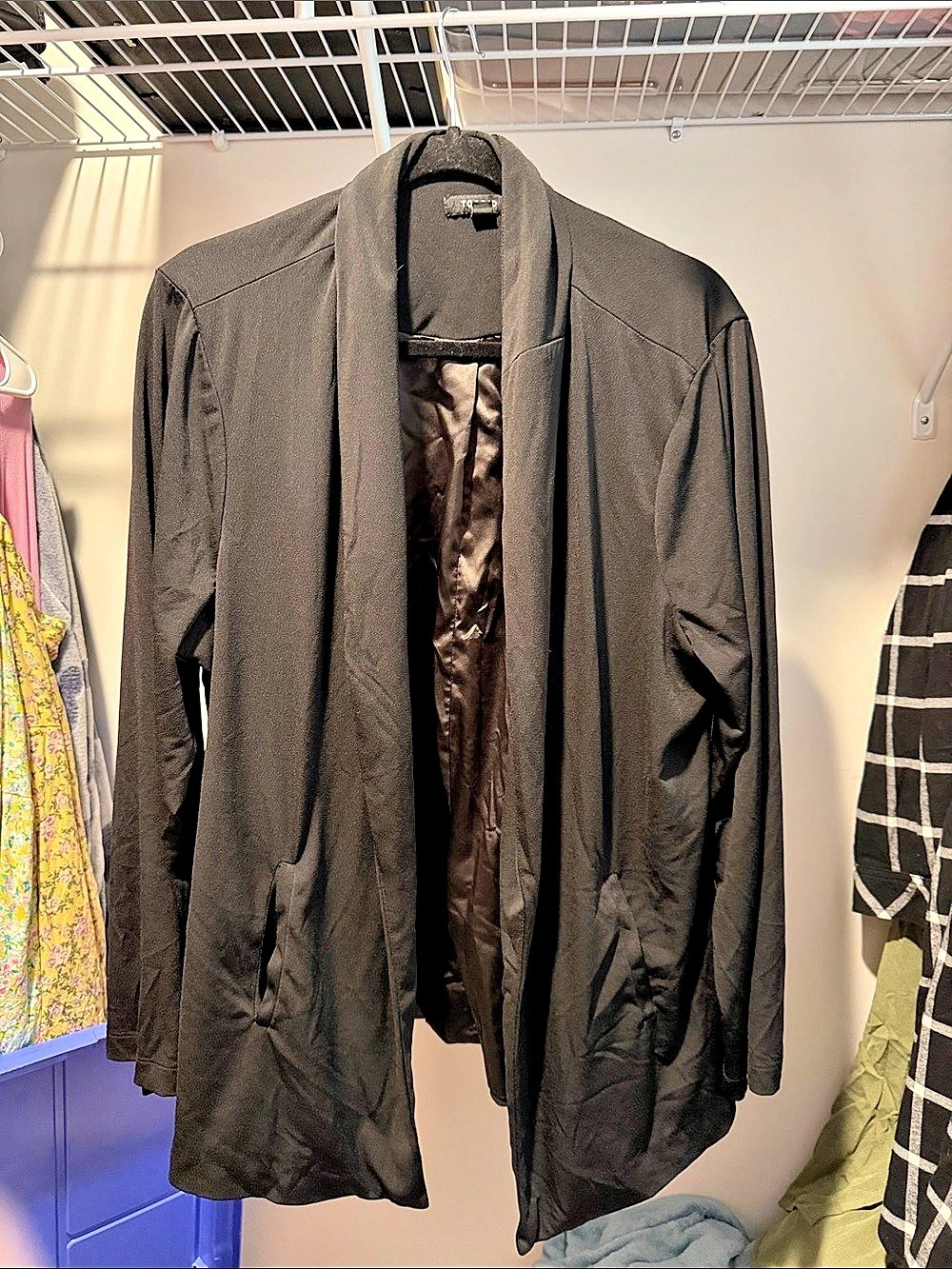 Torrid Women's Black Blazer Size 2